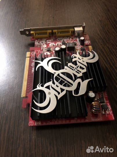 Видеокарта MSI GeForce 7300