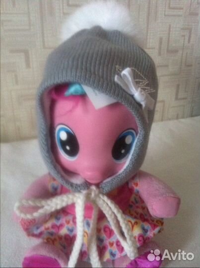 Новые зимняя шапка с пумпоном