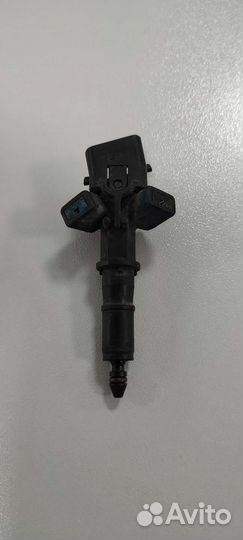 Форсунка омывателя фар volvo