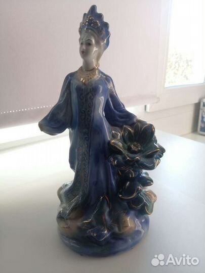 Статуэтка Каменный цветок Гжель