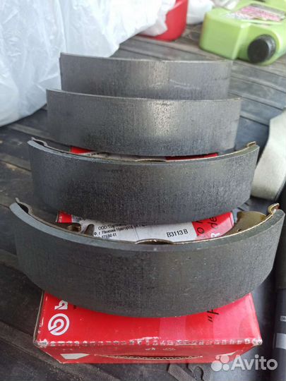 Тормозные колодки Brembo