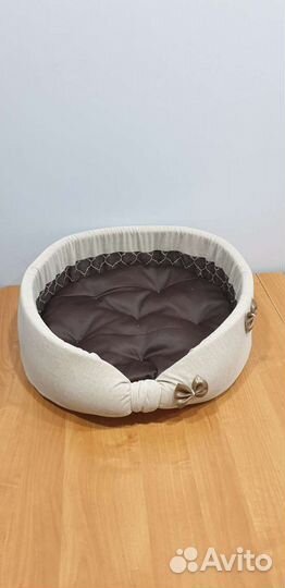 Лежанки для собак и кошек