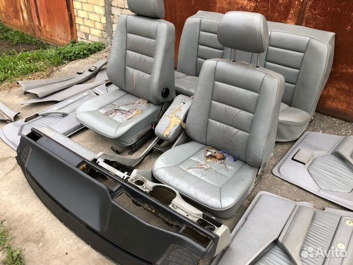 Салон серая кожа комплект W124 седан