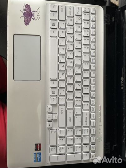 Ноутбук Sony vaio SVE1512Q1RW