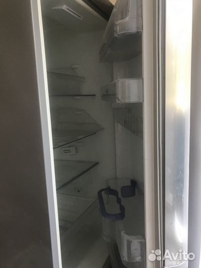 Холодильник whirlpool