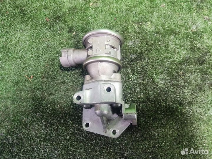 Клапан рециркуляции (EGR) volkswagen Golf Plus 20