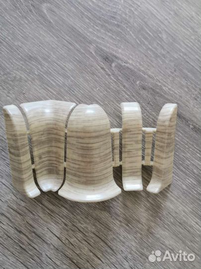 Плинтус напольный 55мм 2.5м + комплект соединений