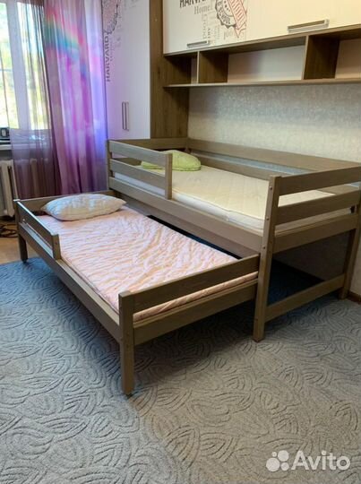 Детская кровать из массива