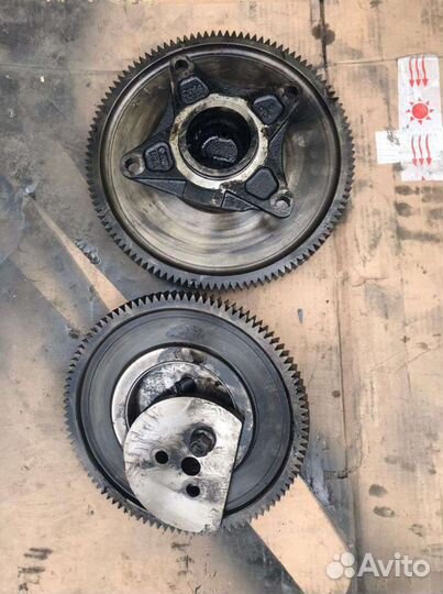Шестерня двигателя Детройт 12,7