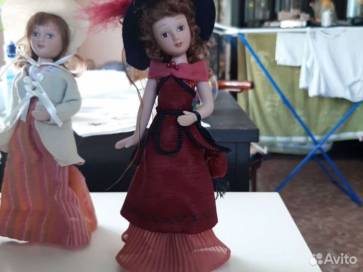 Кукла фарфоровая коллекционная