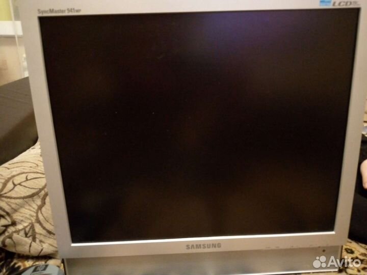 Телевизор Samsung syncmaster 941мр