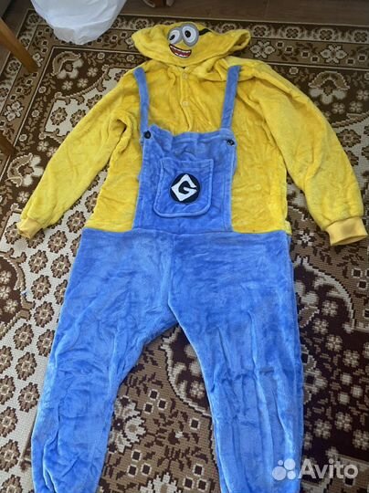 Костюм миньона кигуруми