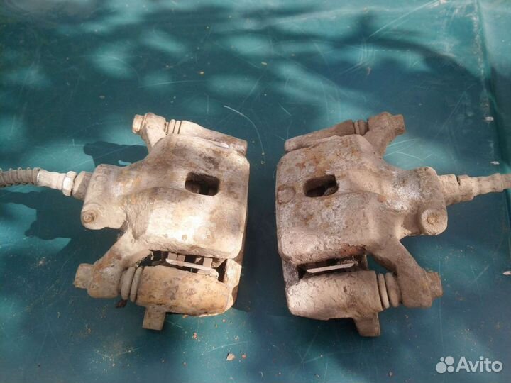 Задние суппорта на Мицубиси Галант 1995 г.в