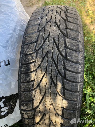 Kumho WinterCraft SUV Ice WS51 215/60 R17