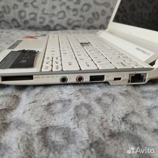 Нетбук acer aspire one