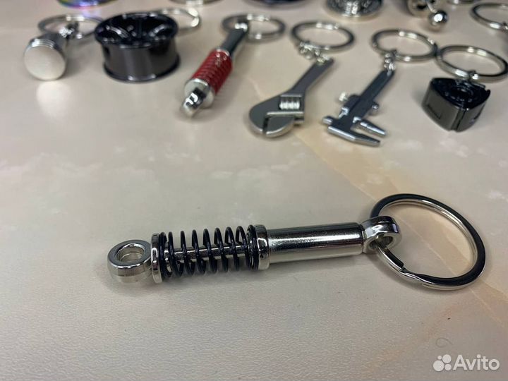 Металлические брелоки