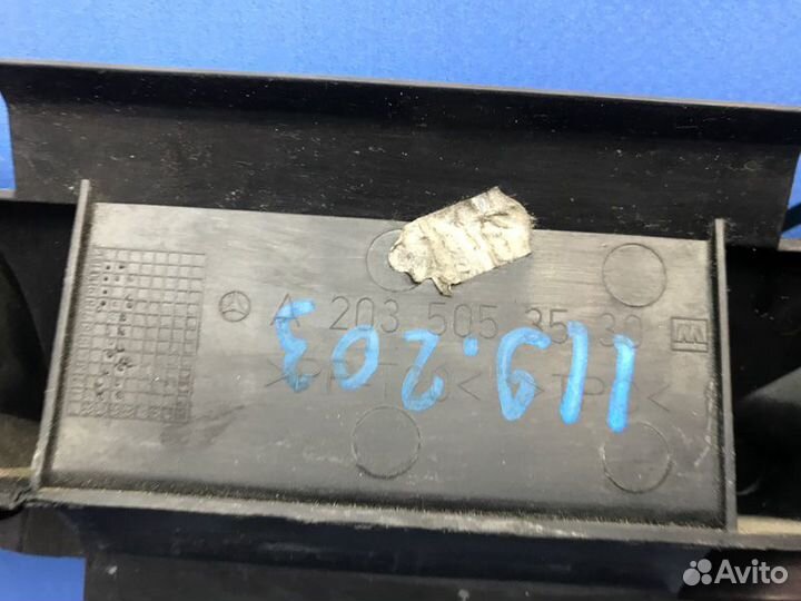 Дефлектор радиатора Mercedes-Benz C203 271.946 1.8