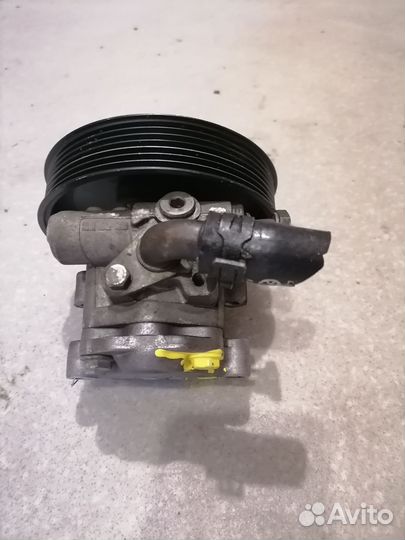 Насос гур Volkswagen Touareg 2002-2008 г