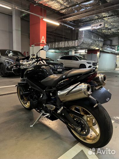 Triumph Street Triple R (9,002 км)