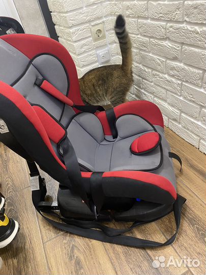 Детское удерживающее устройство (автокресло)