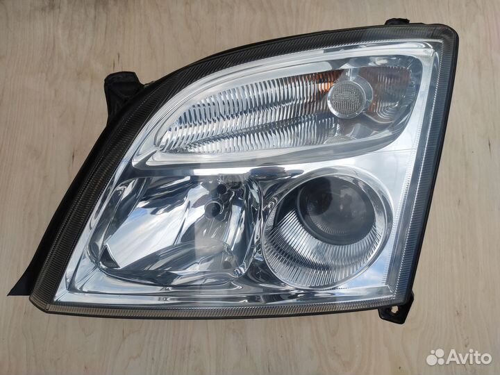 Фара левая на Opel Vectra C Дорестайлинг