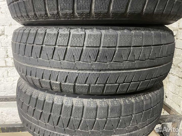 Bridgestone Blizzak Revo GZ 205/60 R16 92Q