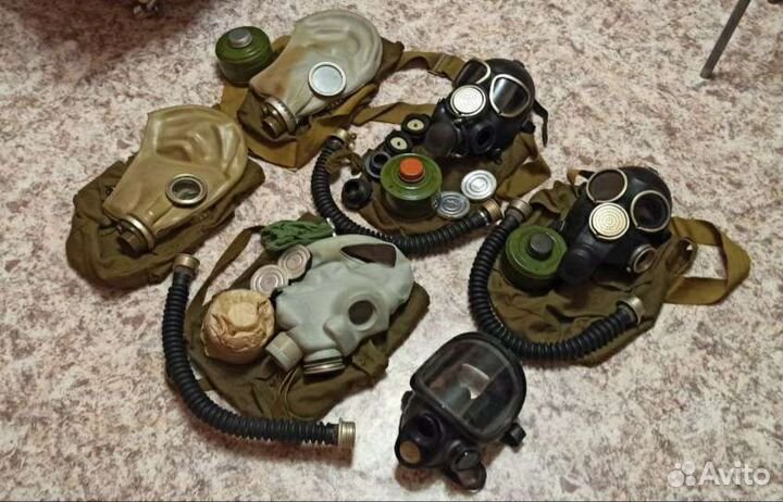 Лот противогазов