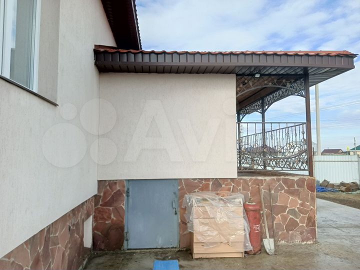 Дом 208 м² на участке 9,7 сот.