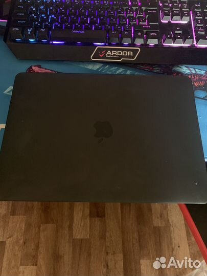 Macbook air retina 13 inch 2018