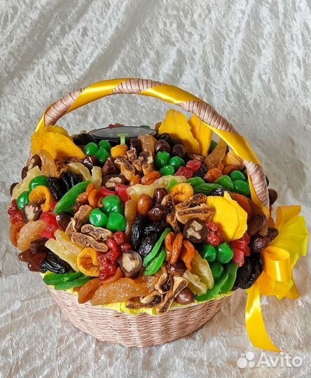 Съедобные букеты из сухофруктов на 1 сентября