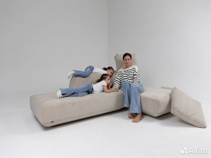 Диван со спальным местом 2700х1650 мм