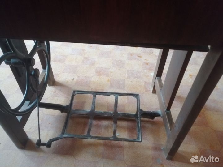 Швейная машина