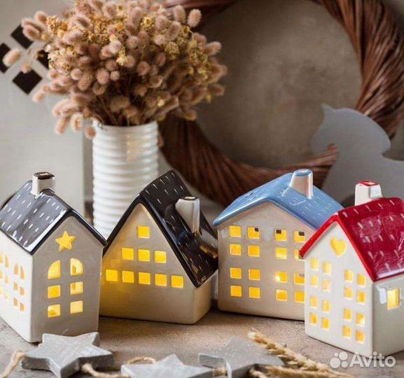 Продам новогодние домики с подсветкой