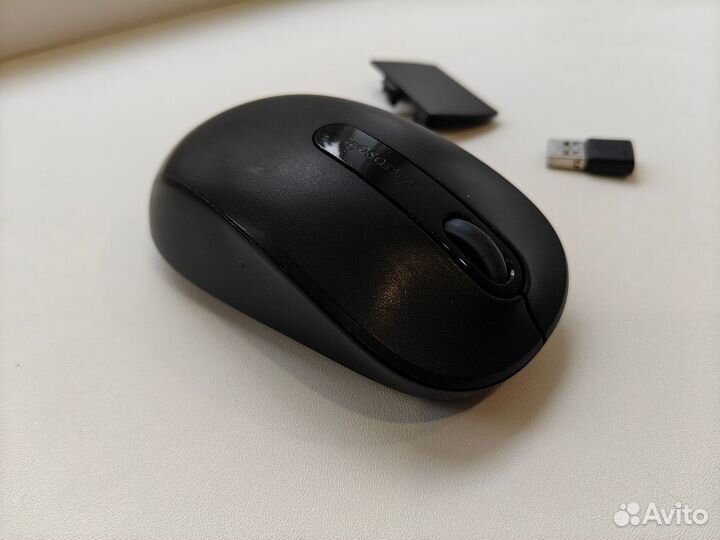 Беспроводной комплект клавиатура + мышь Microsoft