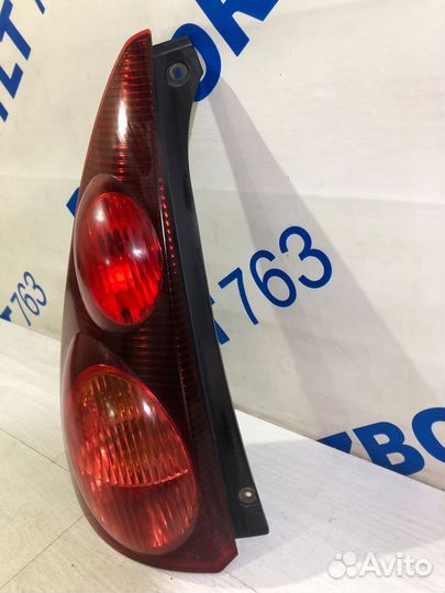 Фонарь задний левый peugeot 107 1.0 мт