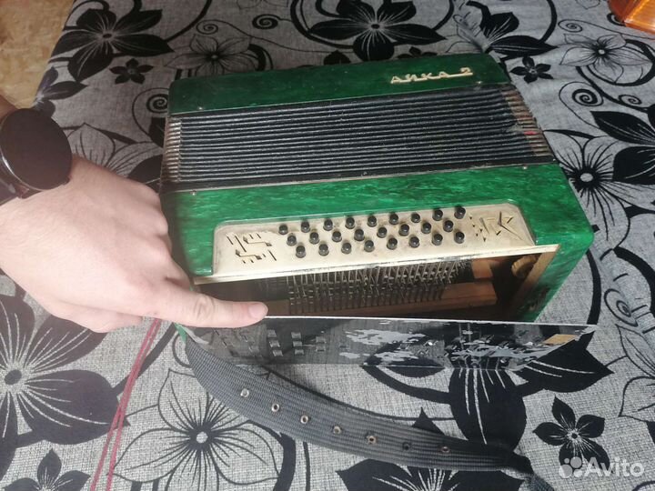 Гармонь Чайка-2