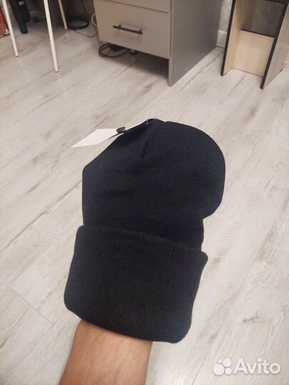 Шапка новая