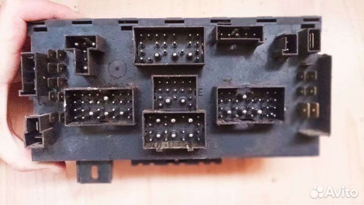 Блок предохранителей golf2