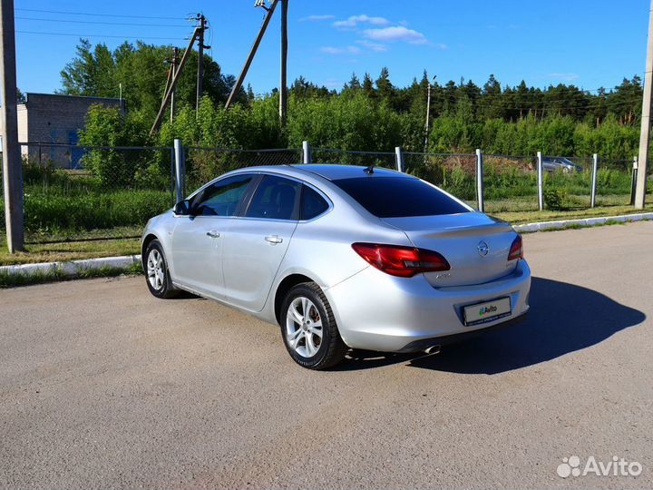 Opel Astra 1.4 AT, 2013, 243 500 км