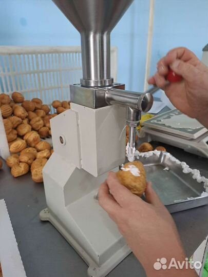 Дозатор крема для кондитерских изделий