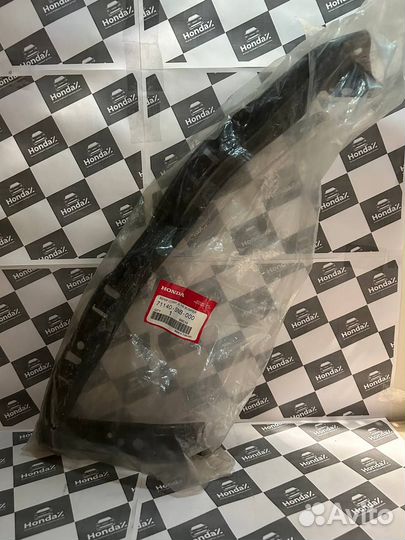 Кронштейн фары правой Honda Civic 8 4D