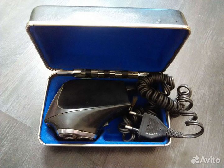 Электробритва Харьков-40 из СССР