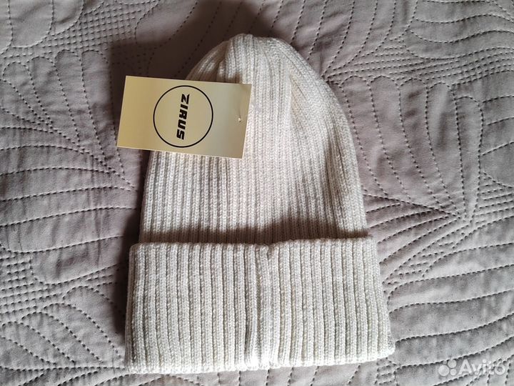 Шапка женская вязаная бини