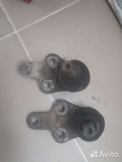 Шаровая опора на Ford Focus 2