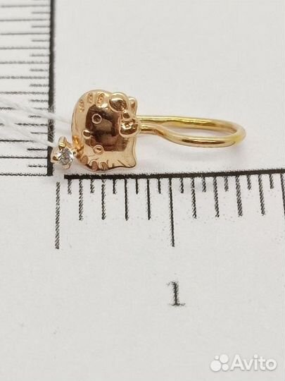 Серьги с синтетическим камнем Золото