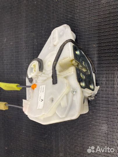 Замок двери передний правый Mazda Cx-5 KE