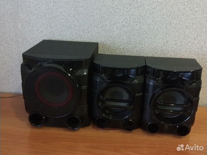 Колонки от музыкального центра