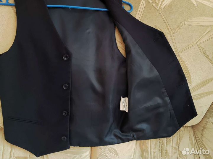 Жилет 134р школьный костюмный на мальчика