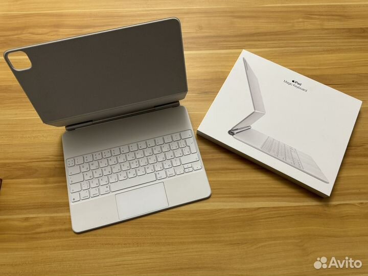 Apple magic keyboard iPad pro 12.9