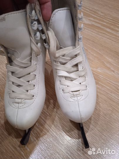 Коньки фигурные